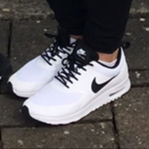 Woman’s Nike shoes- Air Max Thea